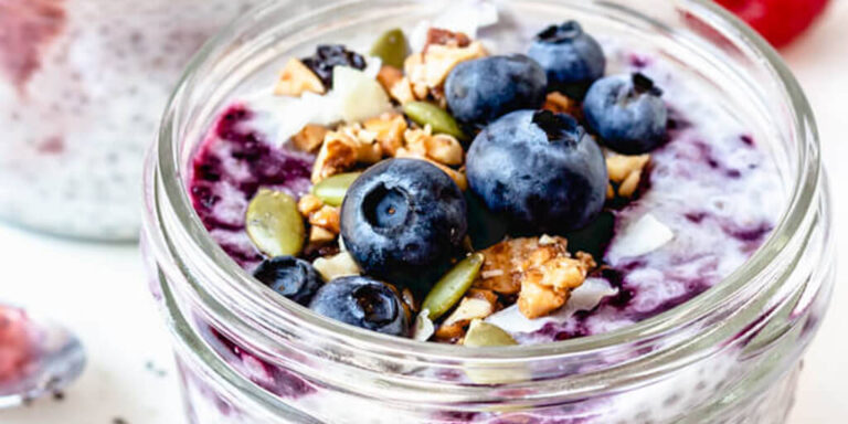 Chia pudding con mirtilli
