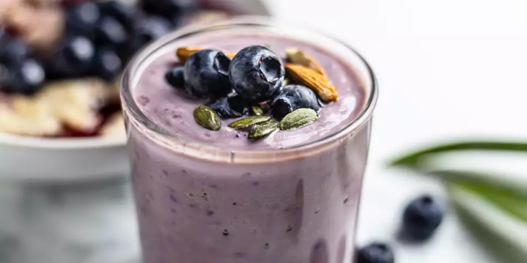Frullato proteico curativo per l’intestino al mirtillo